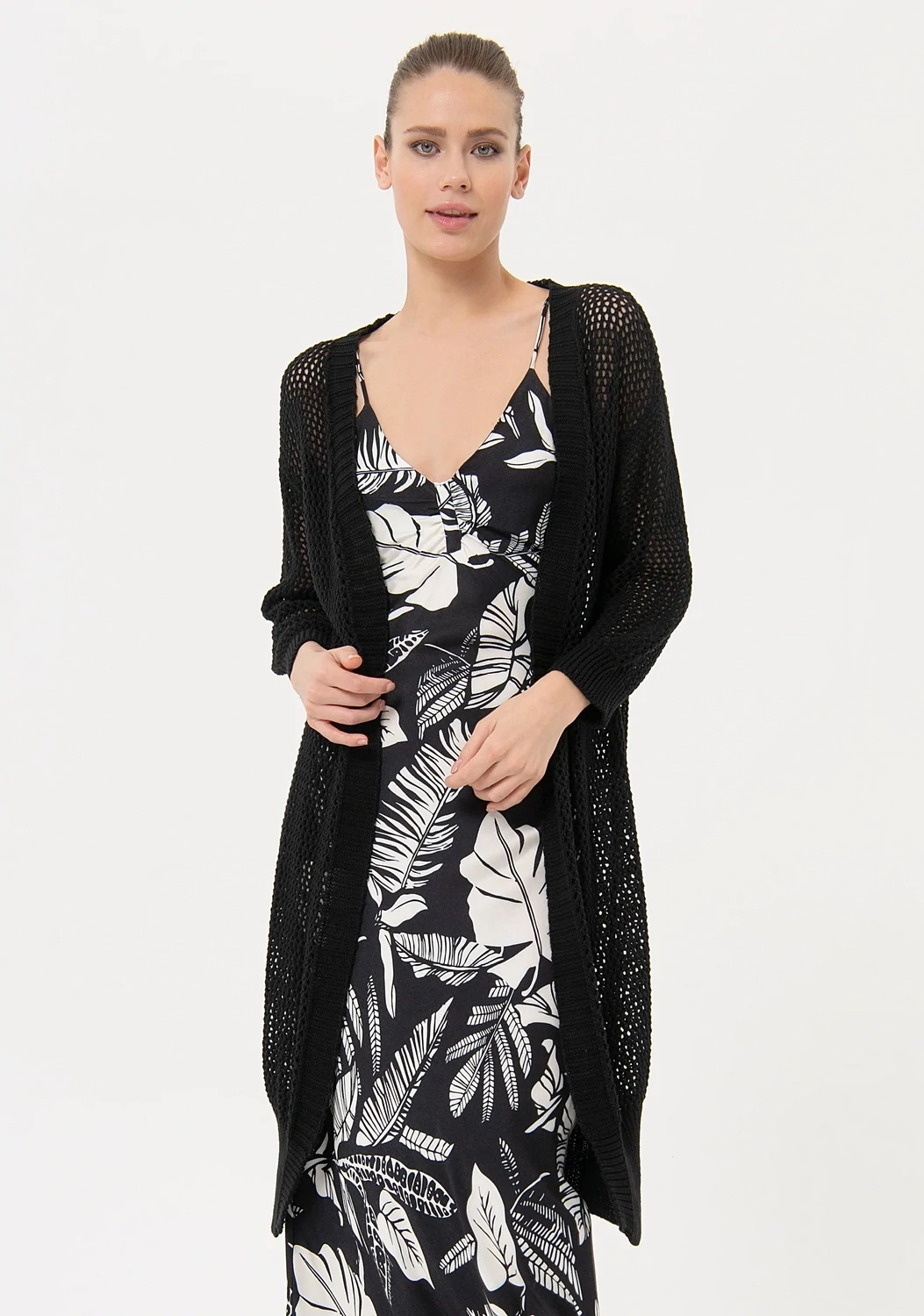 ​Regular cardigan with mesh stitch