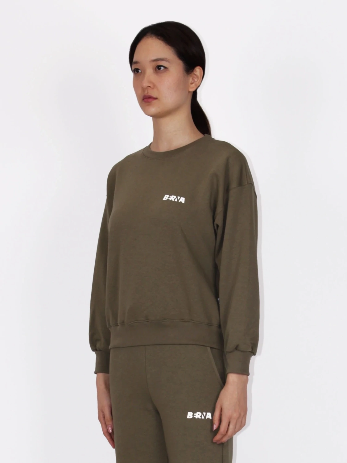 ​​Basic sweatshirt with logo