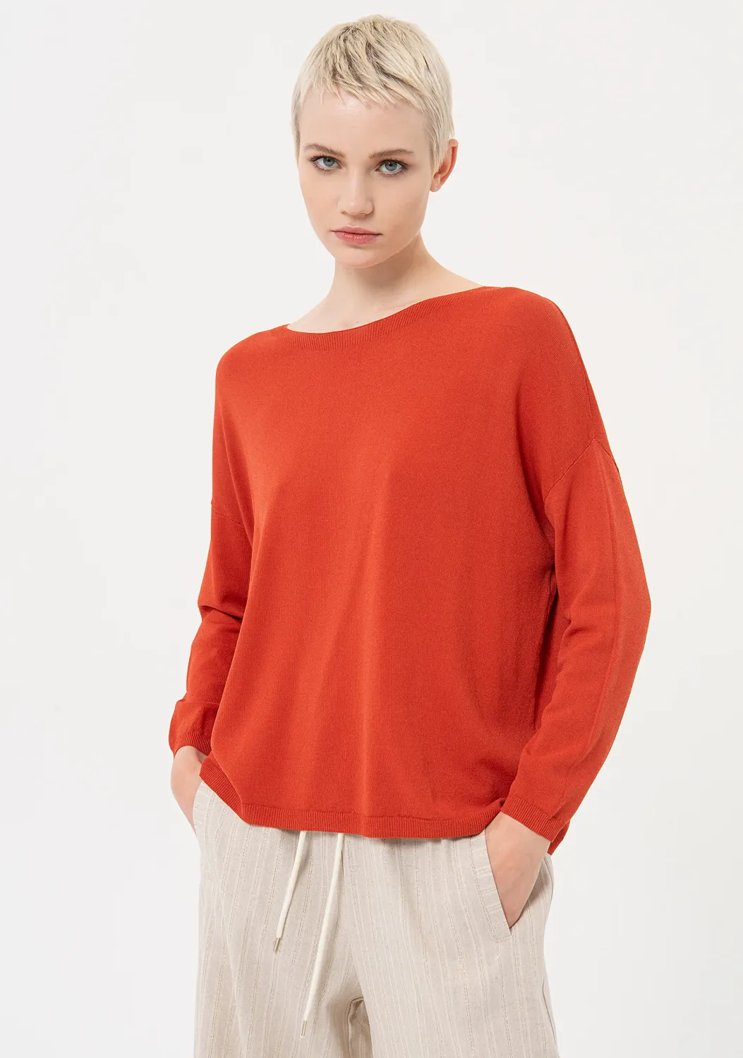 Over viscose sweater