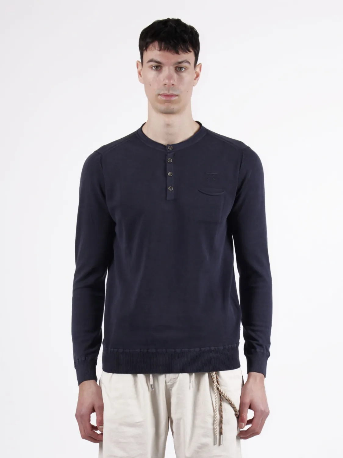 ​​Heraph shirt with logo