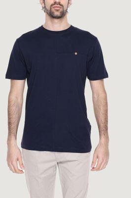 ​​Regular crew-neck t-shirt