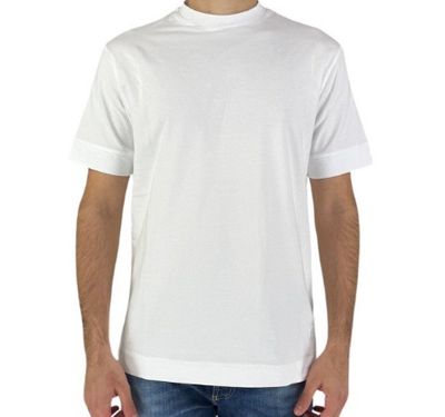 ​Basic crew-neck T-shirt