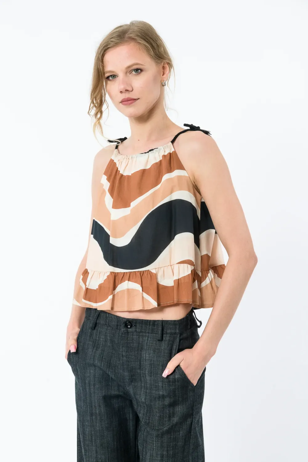 Top with rope shoulder straps