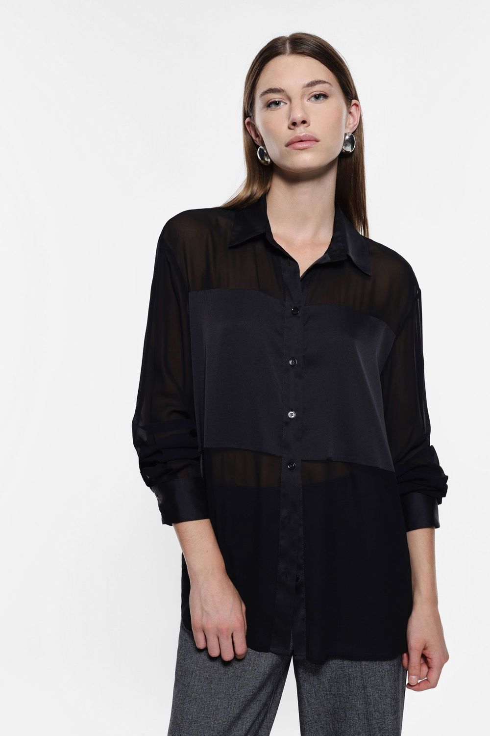 ​​Regular shirt in transparent viscose