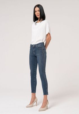 Skinny jeans with stones