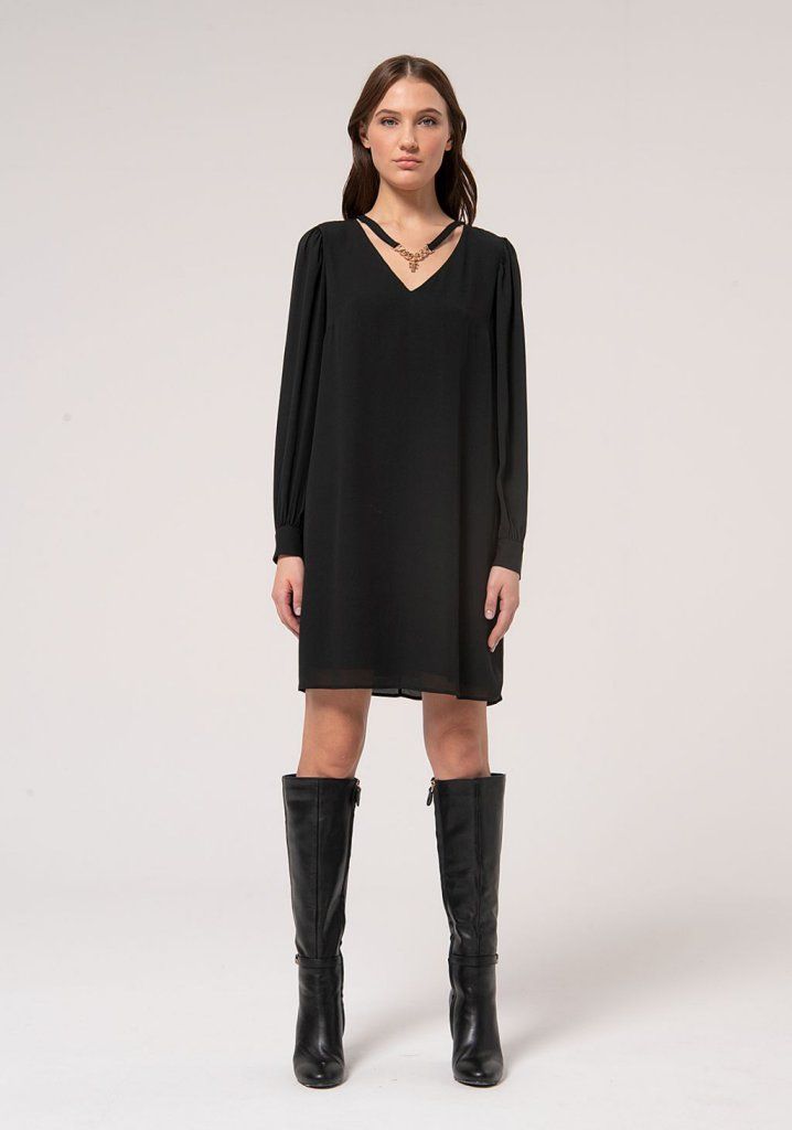 ​​Short dress with long sleeves