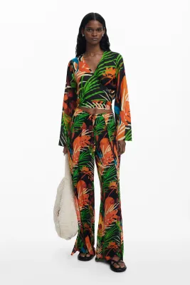 Flare pants with tropical print