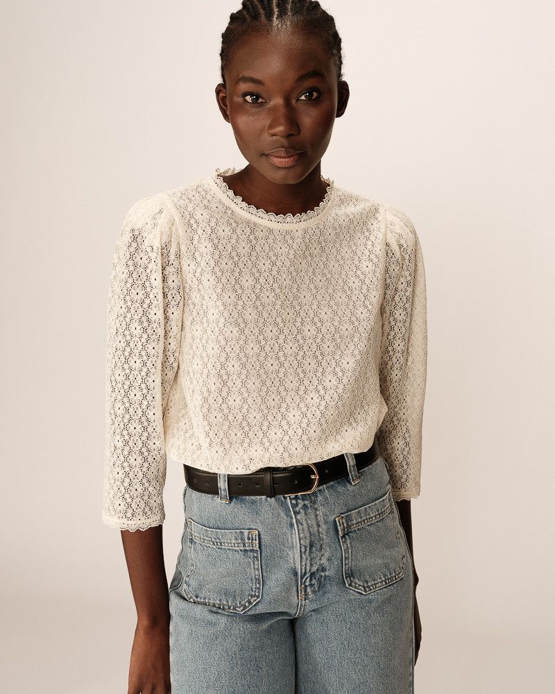 ​Lace blouse with crew neck
