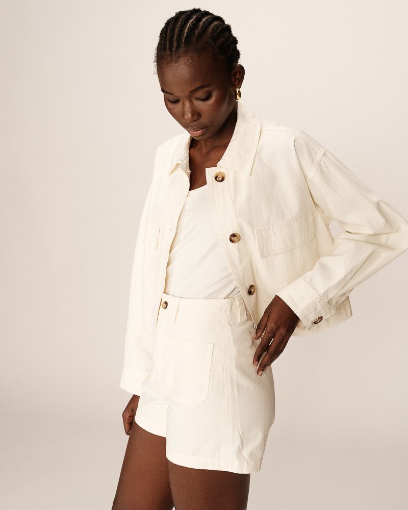Regular jacket with pockets
