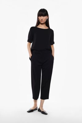 ​​Cropped pants with pleats