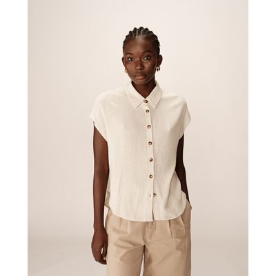 ​​Regular half-sleeve shirt