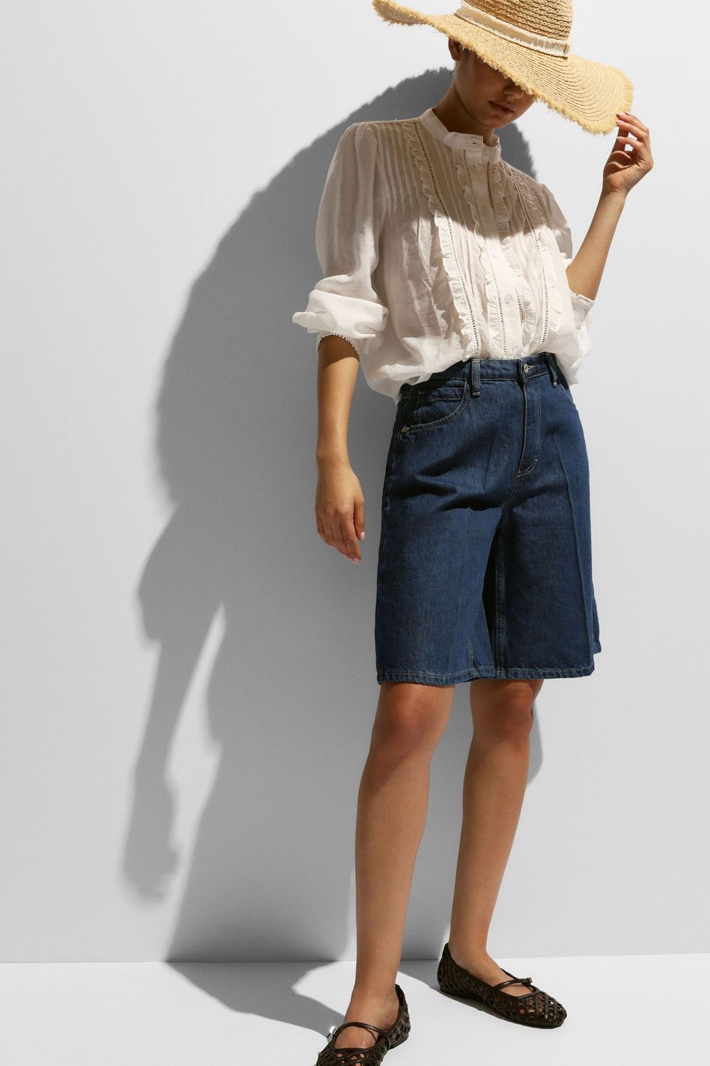 ​Straight denim shorts