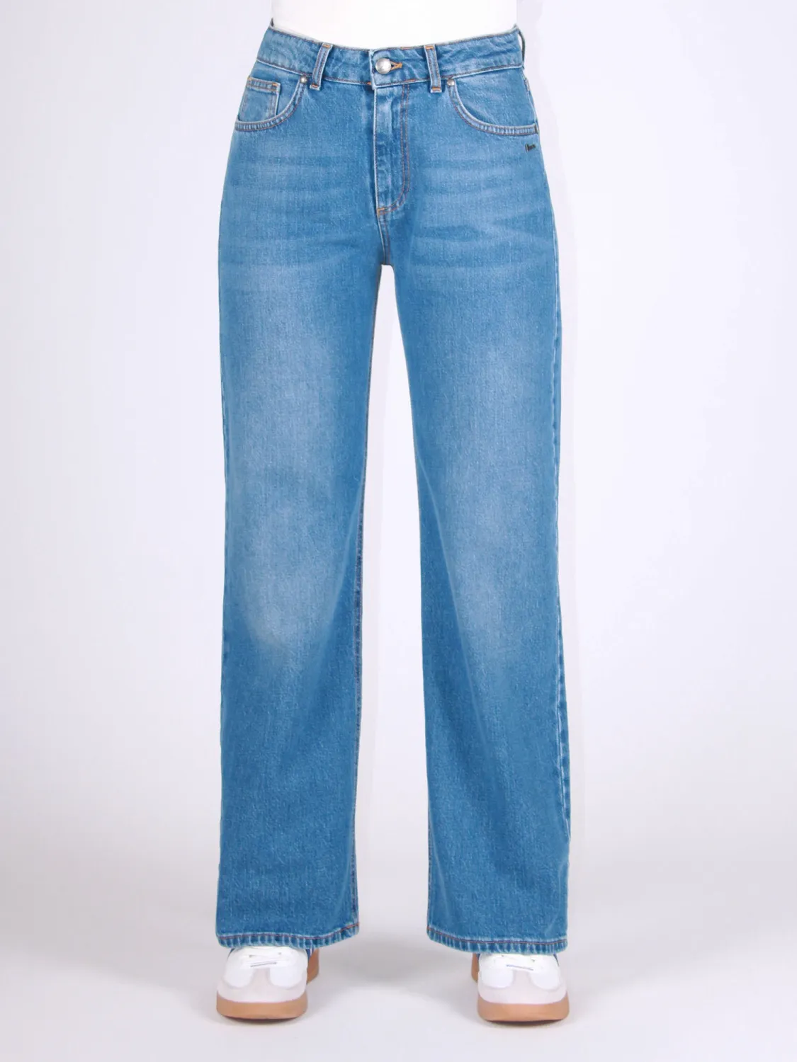Straight stone wash jeans
