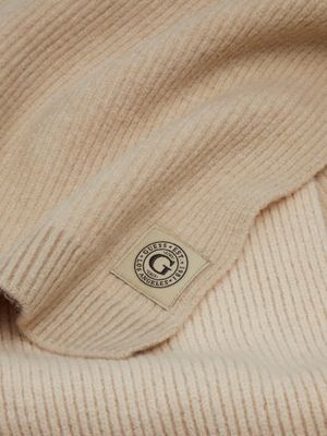 ​Ribbed knit scarf