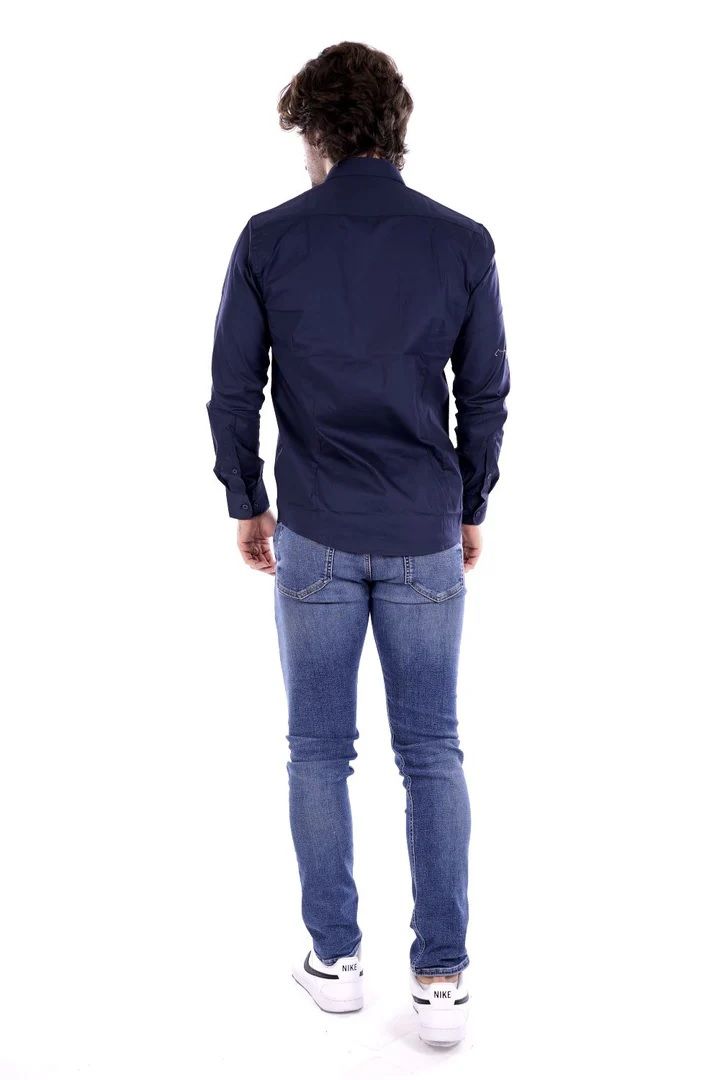 ​Basic regular-fit shirt