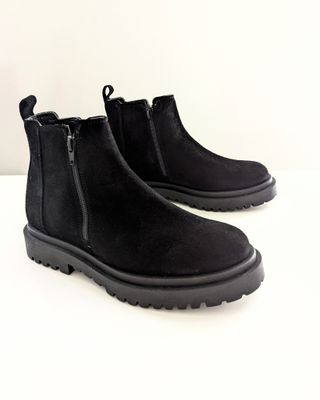 Ankle boot with double zip