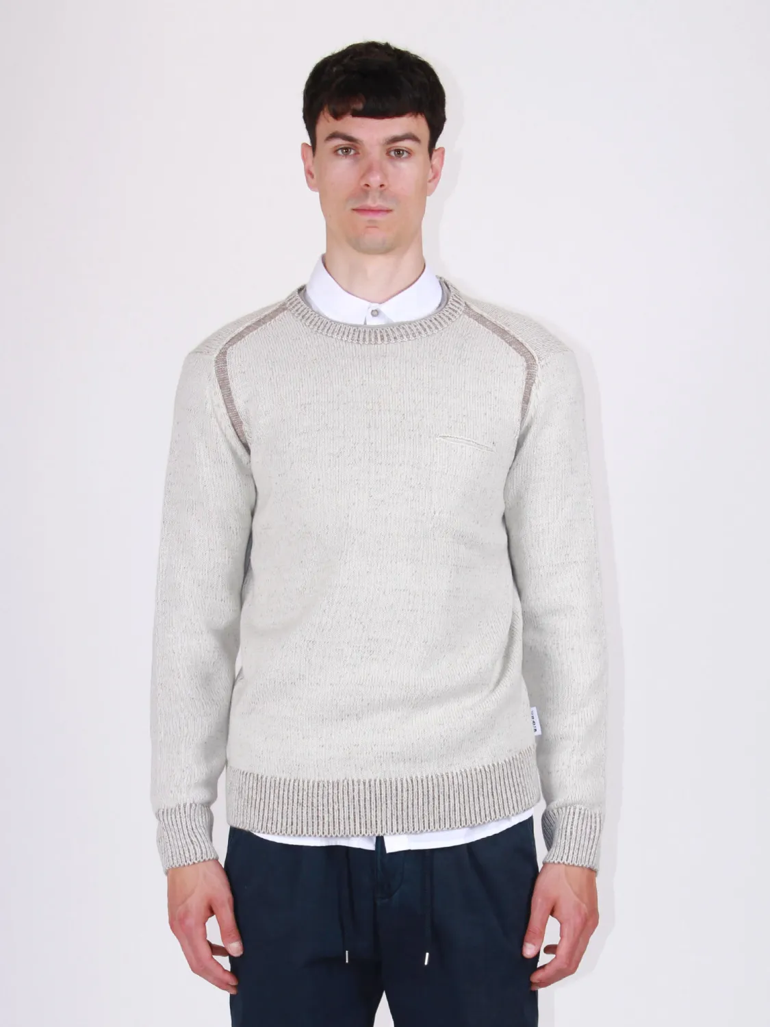 Crew neck sweater with contrasts
