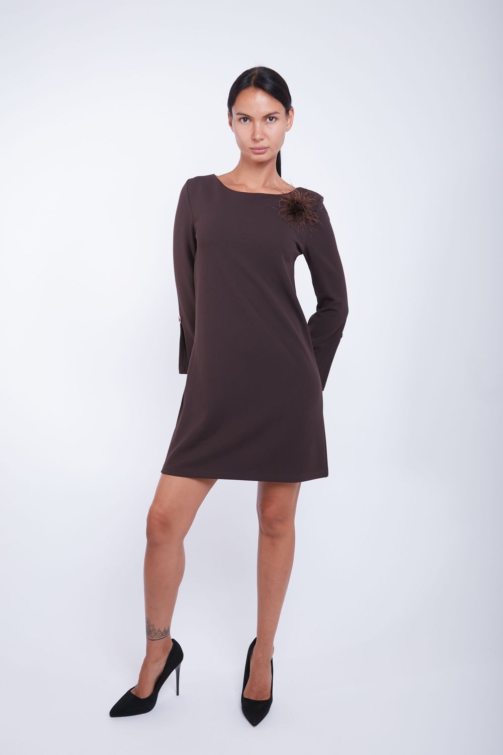 Short dress with long sleeves