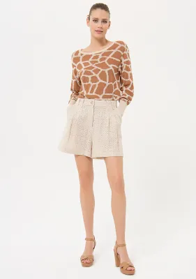 ​​Regular shorts in San Gallo lace