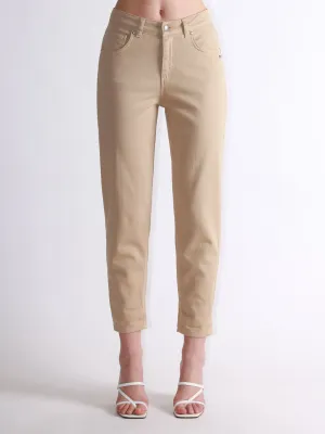 Carrot jeans in colored denim