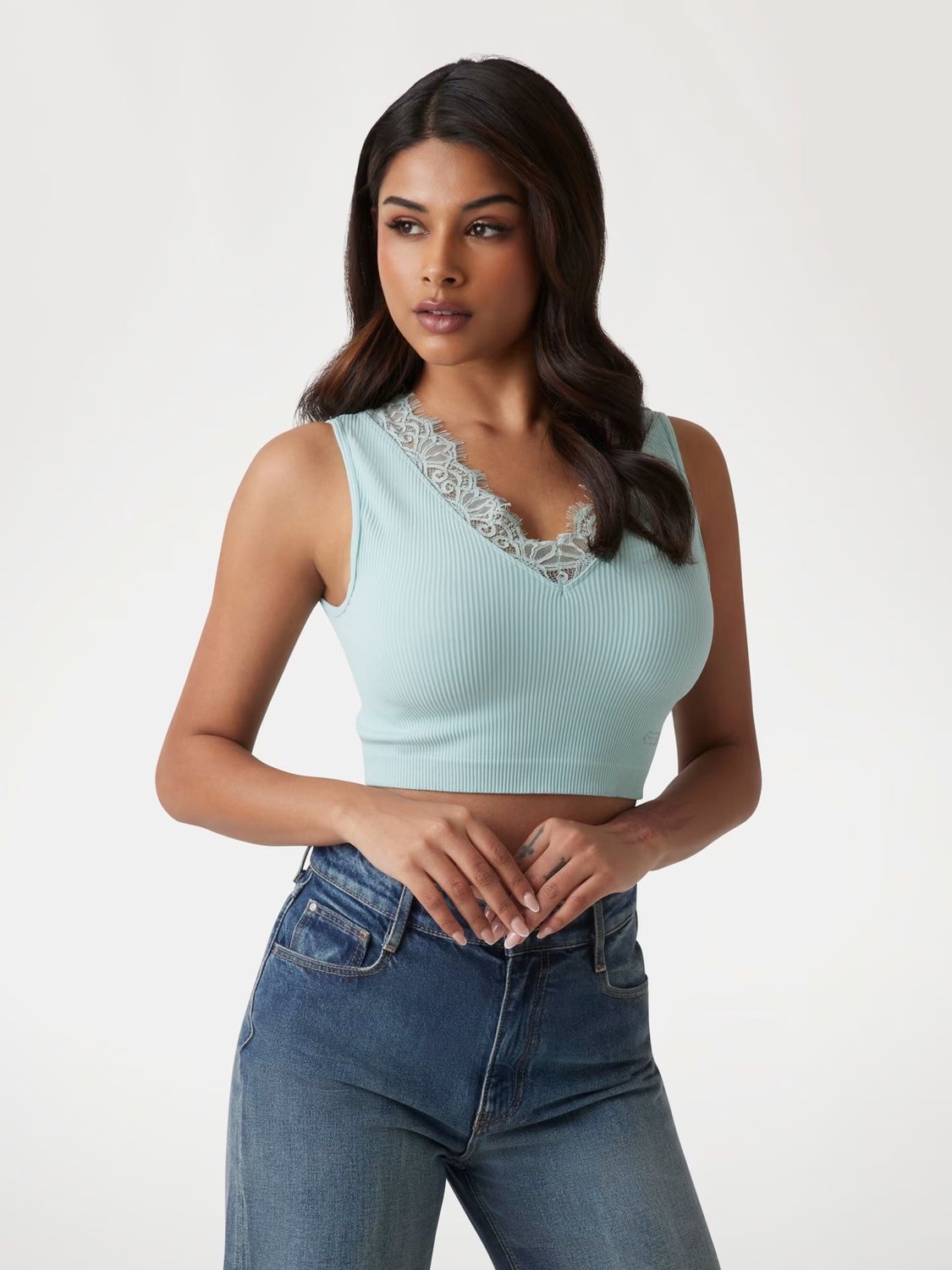 Cropped top in knitted lace Cropped top in knitted lace