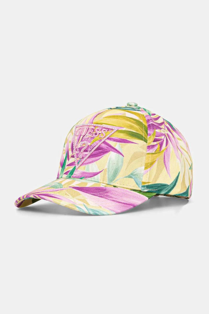 Cap with visor and logo
