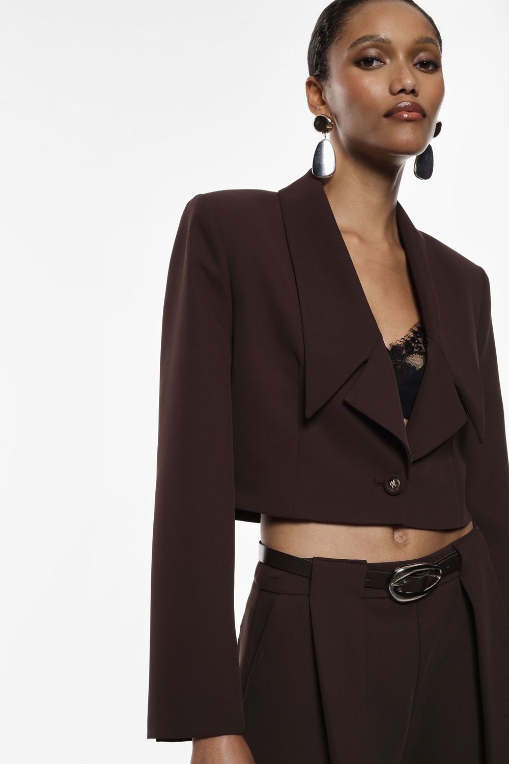 Single-breasted short jacket
