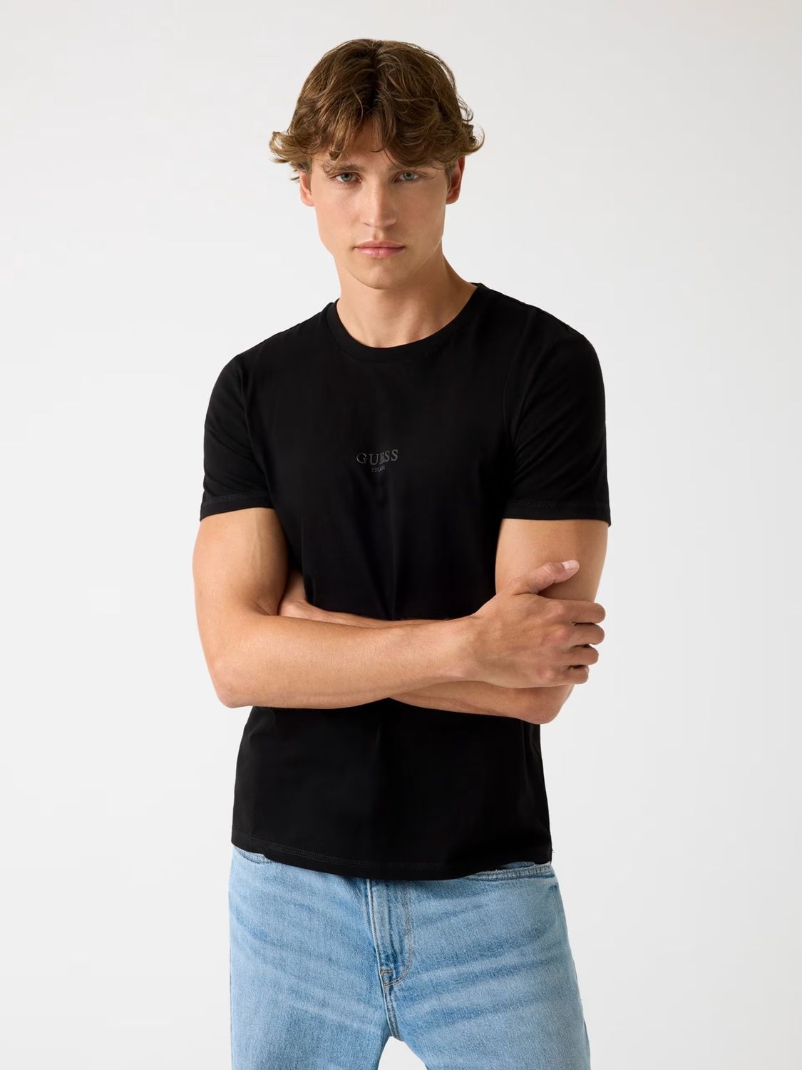 Basic T-shirt with embossed logo