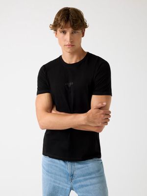 Basic T-shirt with embossed logo