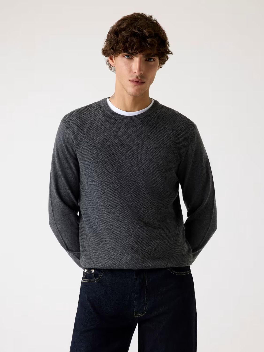Maglia girocollo con trama rombi Maglia girocollo con trama rombi