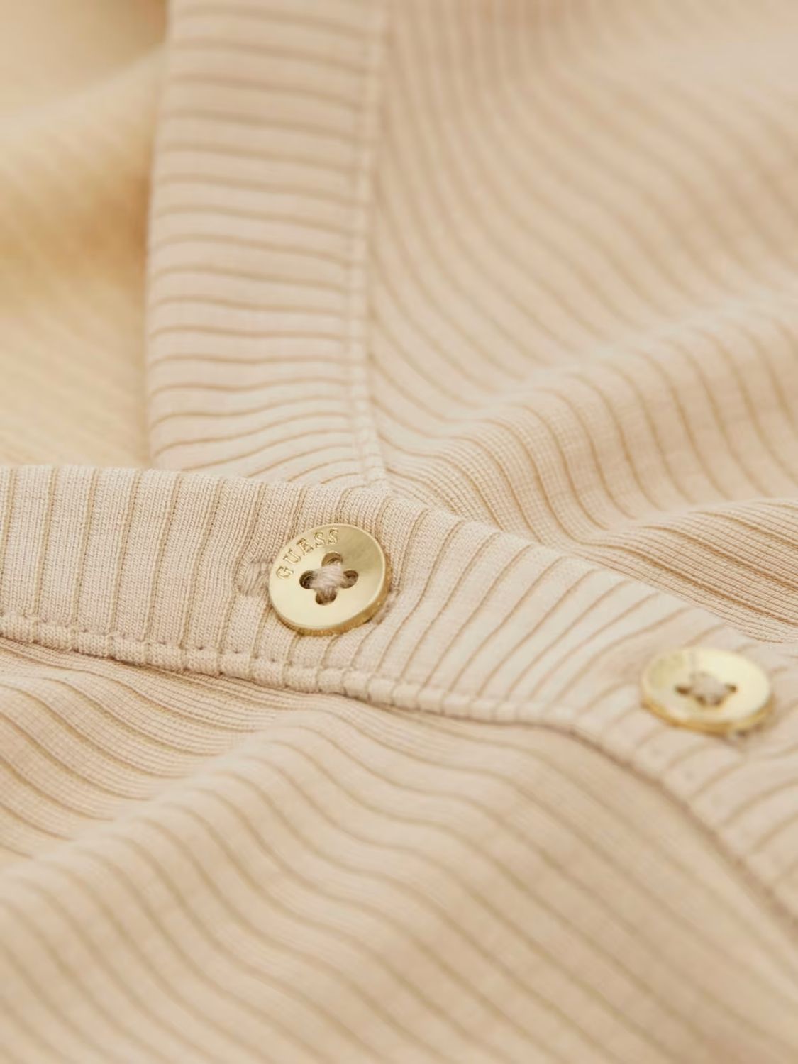 Slim-fit ribbed sweater