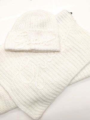 ​Ribbed knit hat