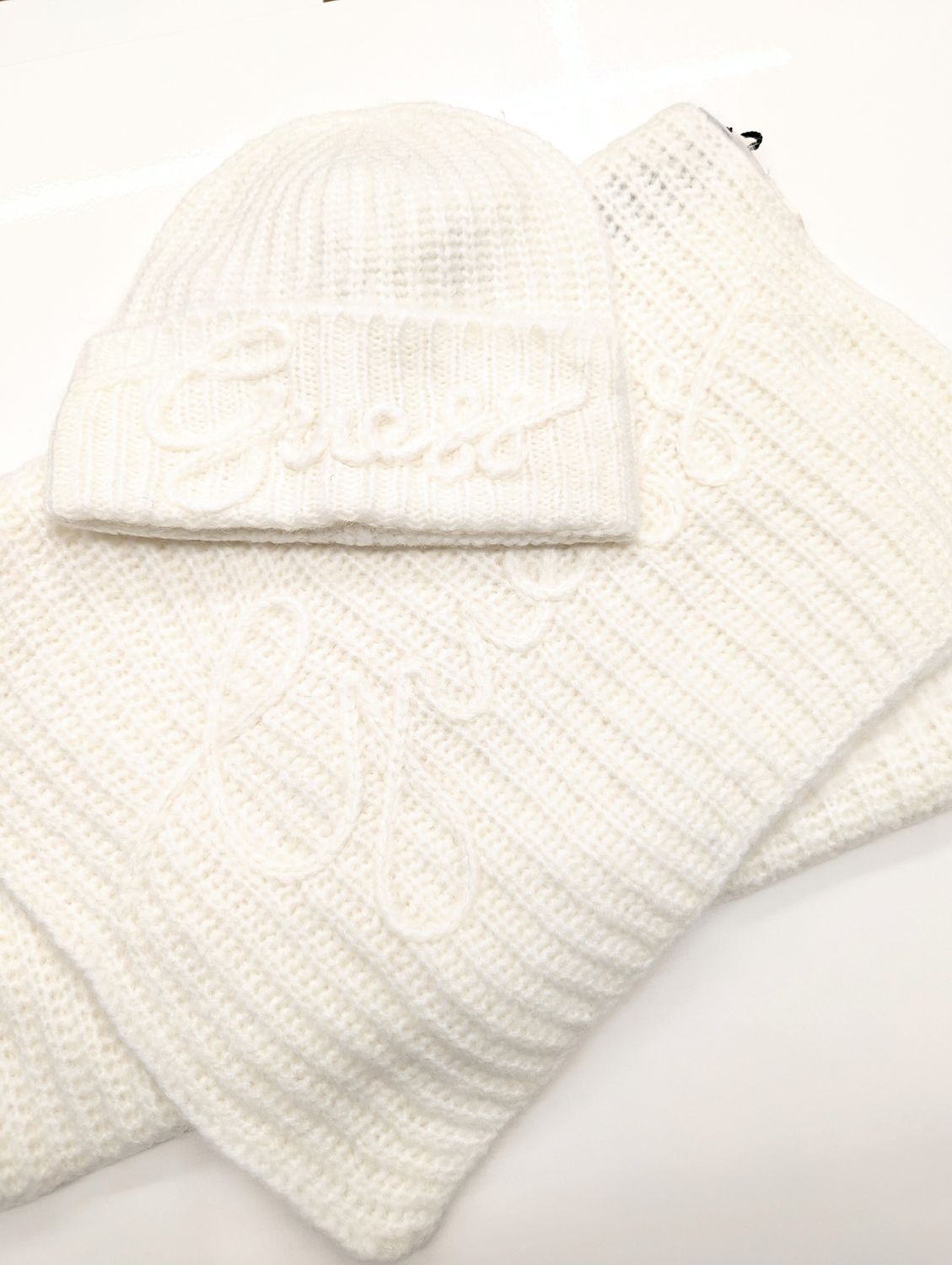 ​Ribbed knit hat