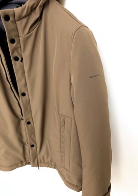 Short padded jacket