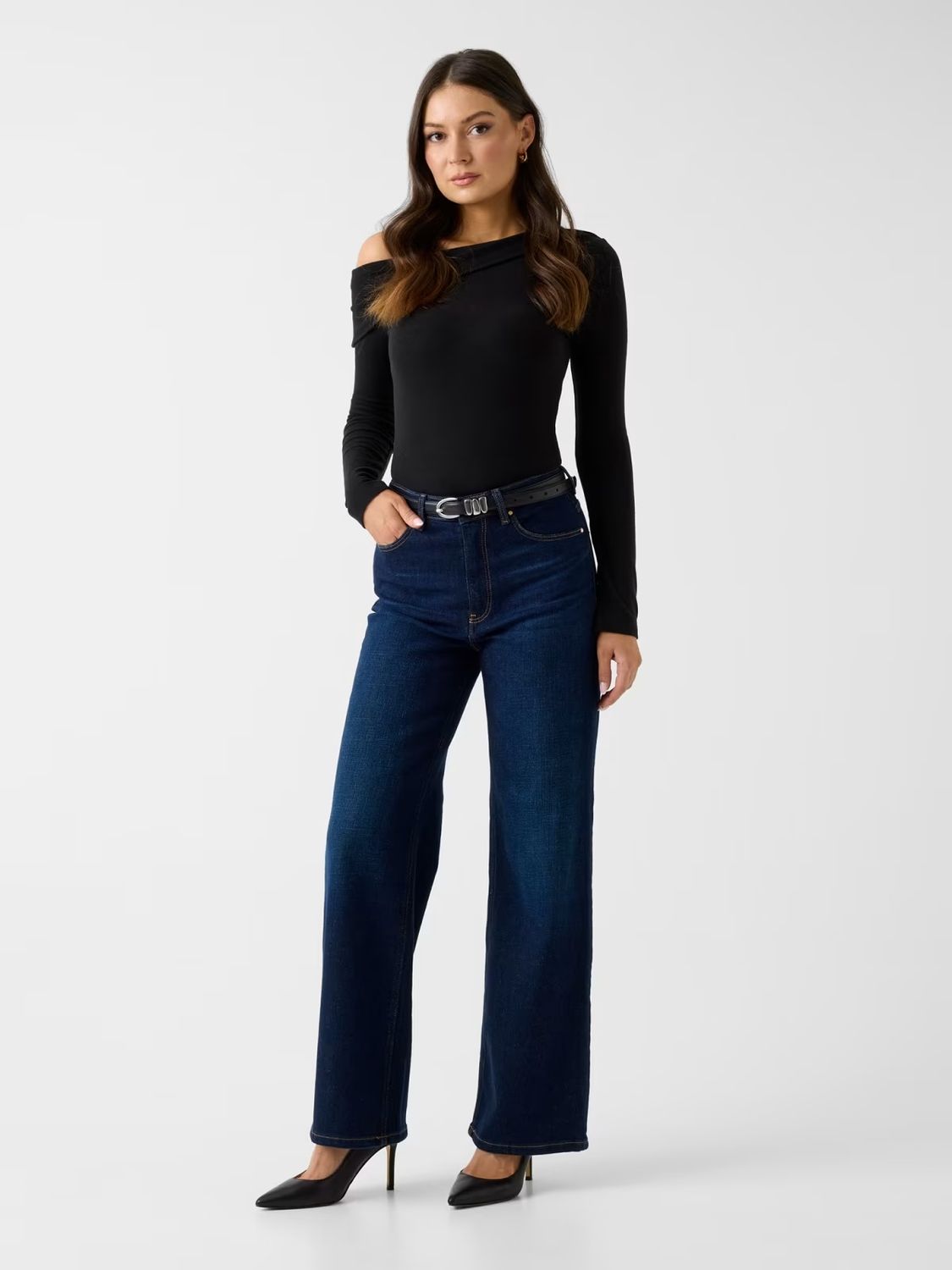 ​Wide-leg dark denim jeans