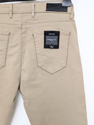 ​5-pocket pants
