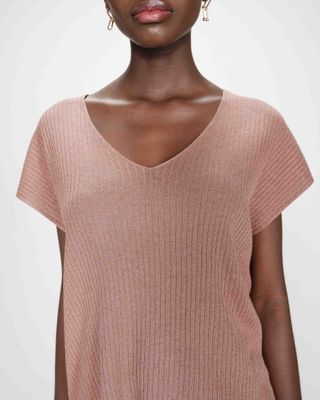 Ribbed sweater with short sleeves