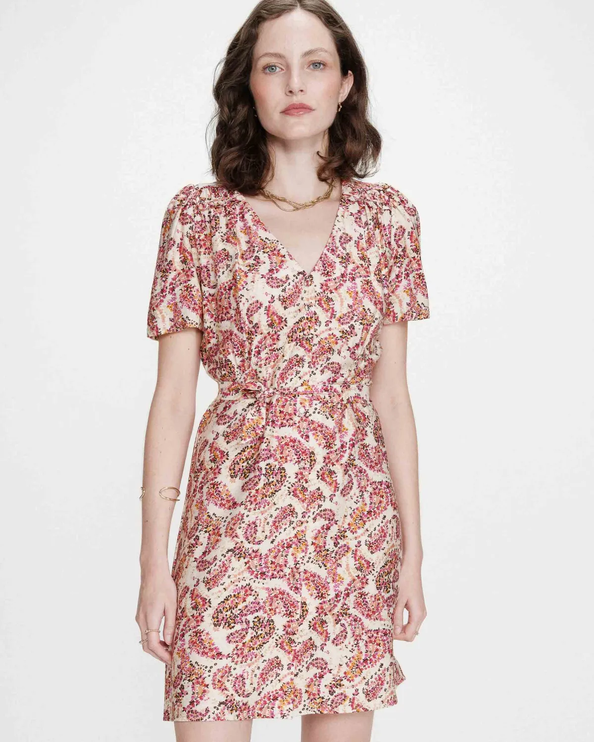 Short dress with paisley print