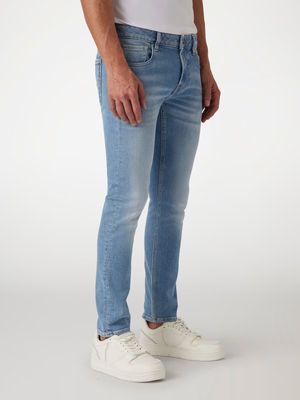 ​Skinny jeans with a light wash