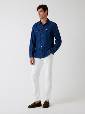 ​Slim-fit white denim jeans