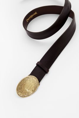 ​Leather belt with oval buckle