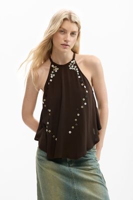 Asymmetrical top with applique Asymmetrical top with applique
