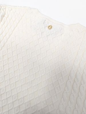 Cropped sweater with cable knit
