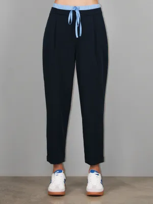 ​Cropped chino pants with pleats