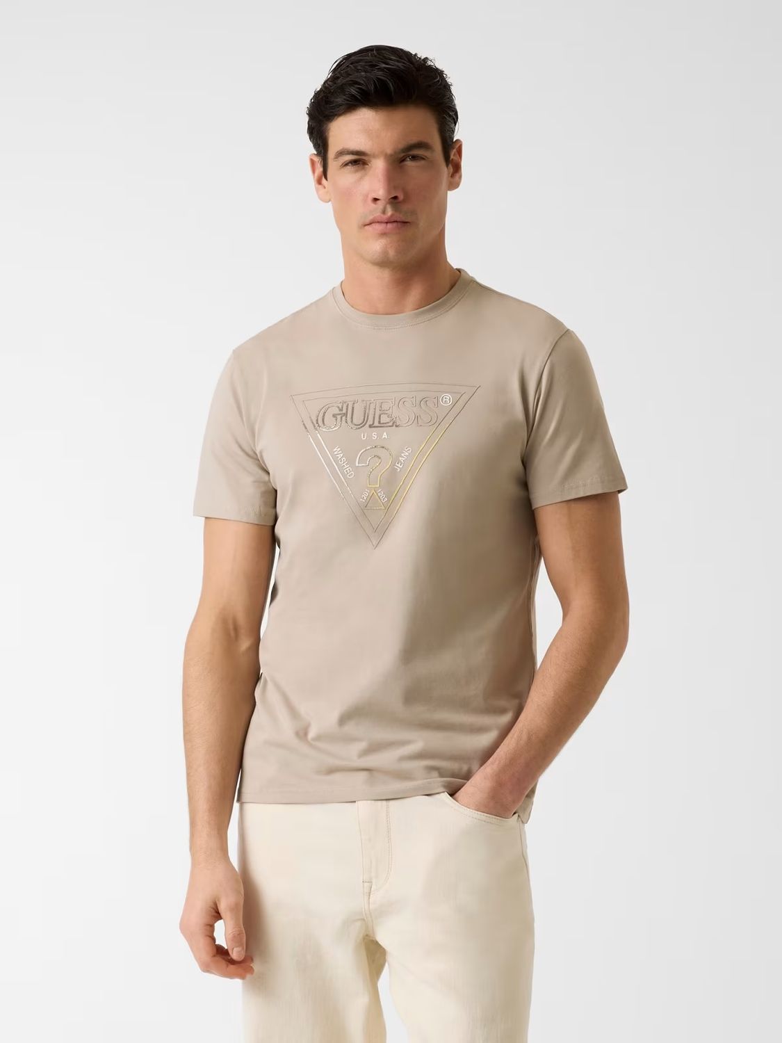 T-shirt with embossed triangle logo.