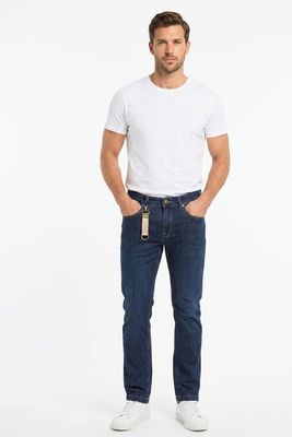 Slim-fit jeans in lightweight denim Slim-fit jeans in lightweight denim