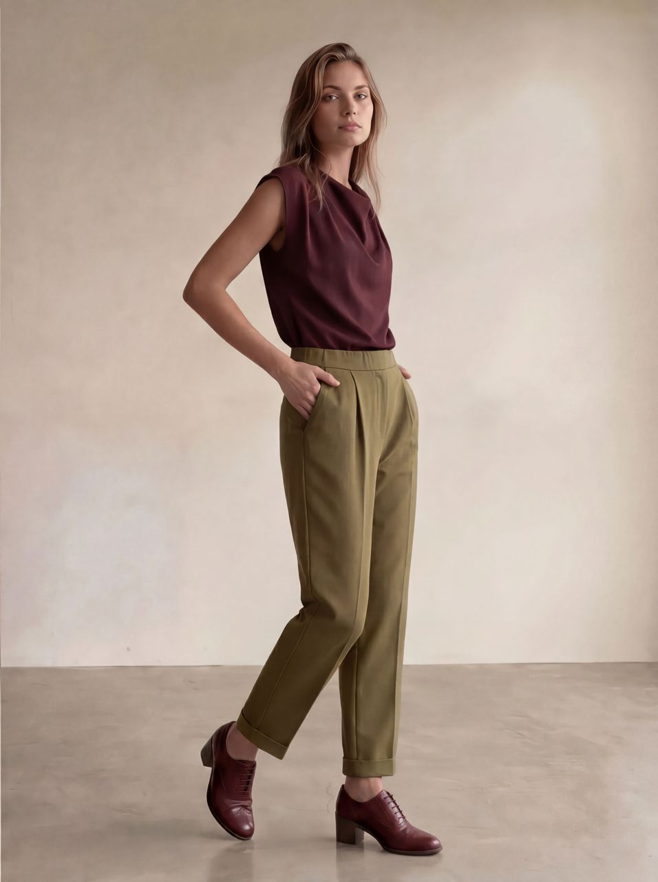 Straight-leg trousers with darts