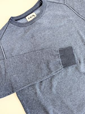 Crew-neck seed stitch sweater