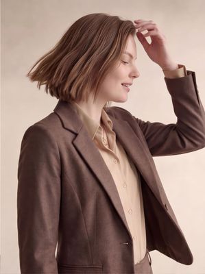 ​Slim-fit textured jacket