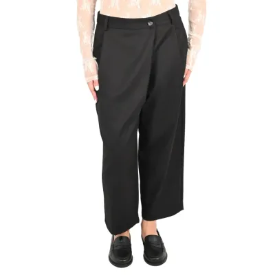 Straight-leg trousers in technical fabric